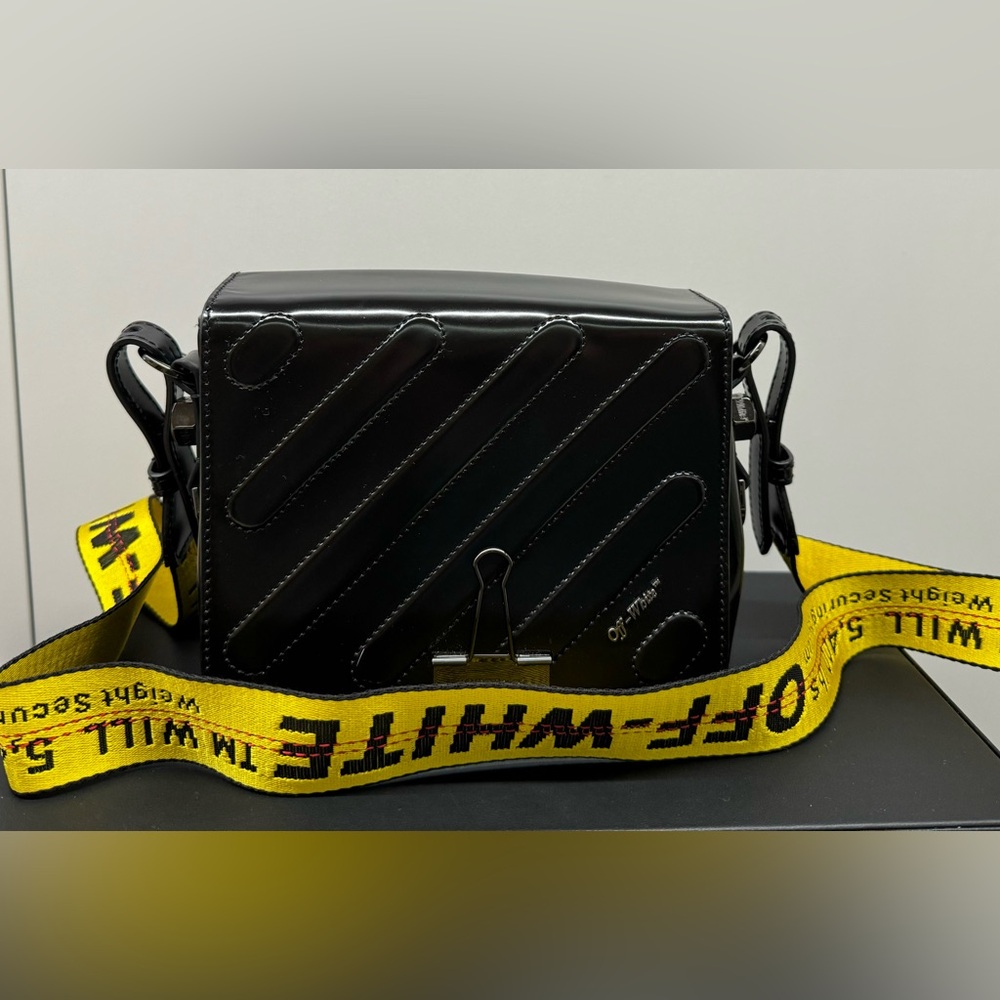 OFF - WHITE purse